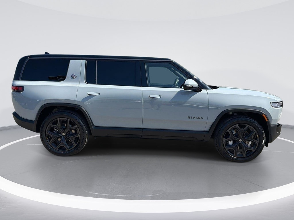 Used 2026 Rivian R1S Adventure Dual AWD/4WD image 3