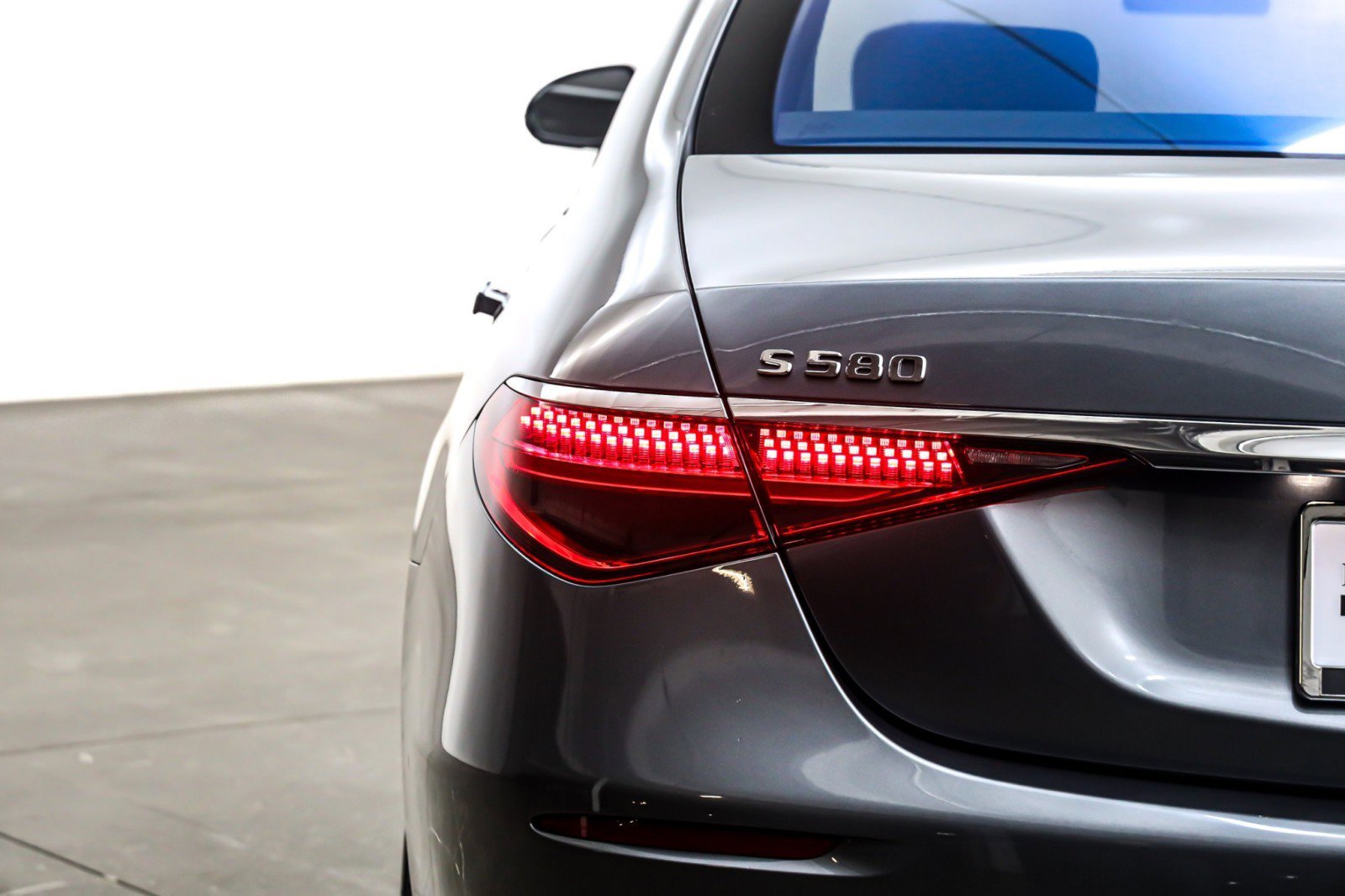 Certified 2023 Mercedes-Benz S 580 4MATIC Sedan image 17