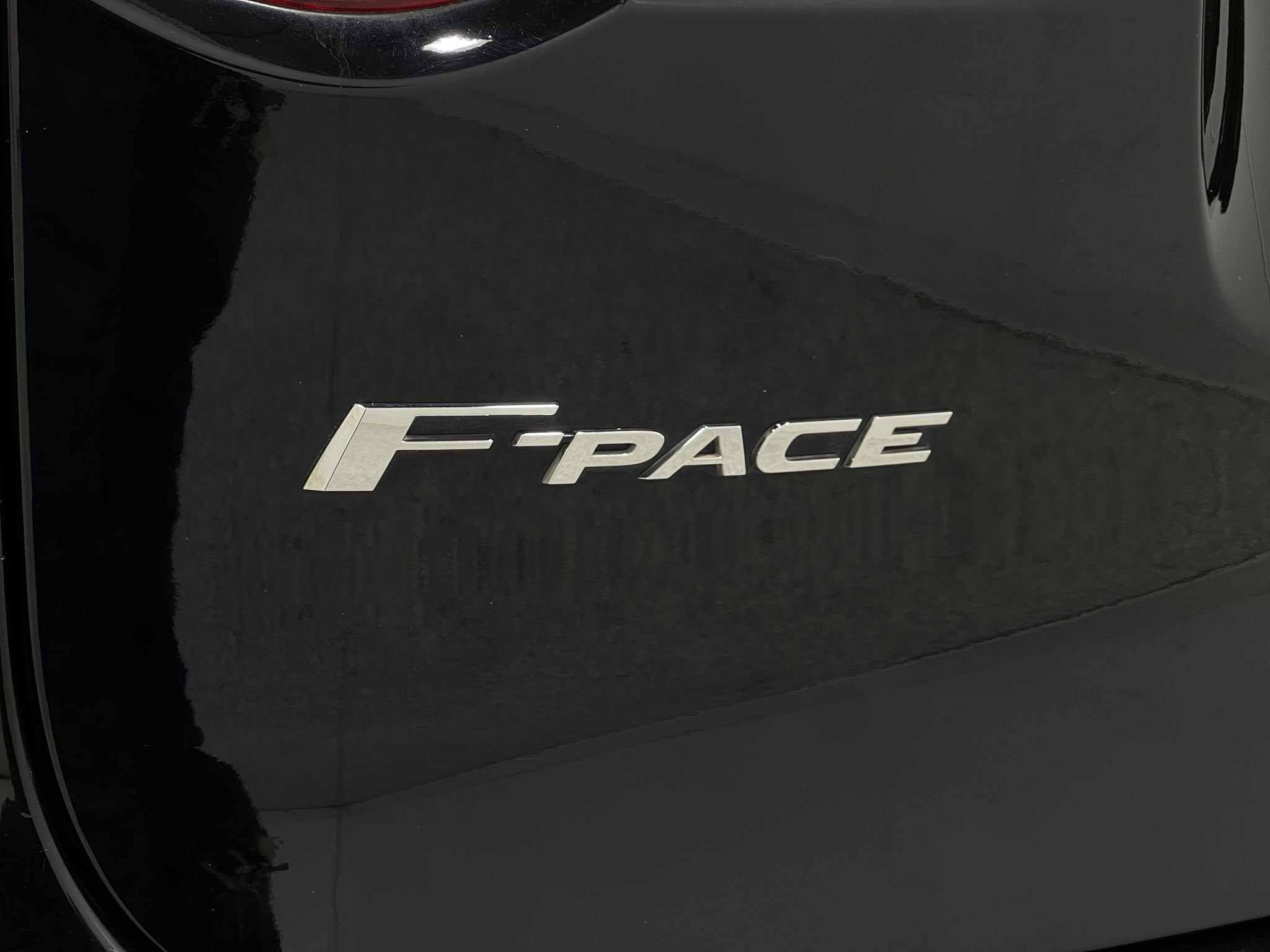 Used 2017 Jaguar F-PACE R-Sport AWD/4WD image 39