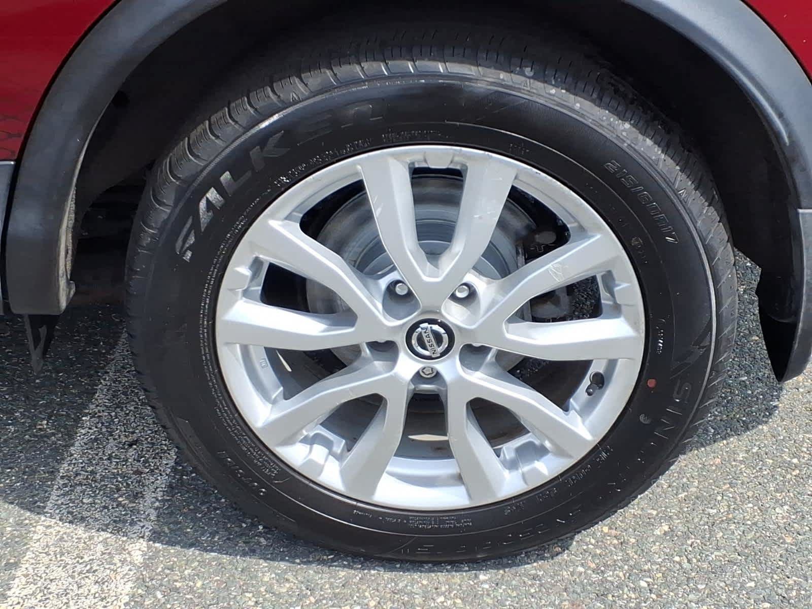 Certified 2021 Nissan Rogue Sport SV AWD/4WD image 9