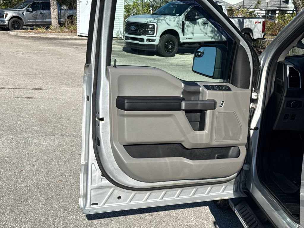 Used 2015 Ford F150 XLT w/ Equipment Group 302A Luxury image 12