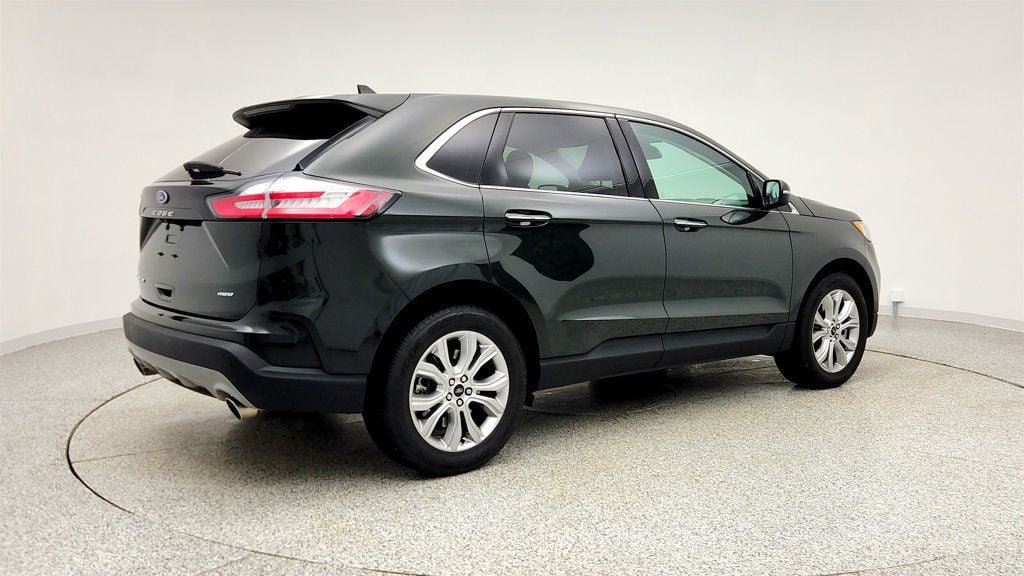 Used 2024 Ford Edge Titanium AWD/4WD image 5