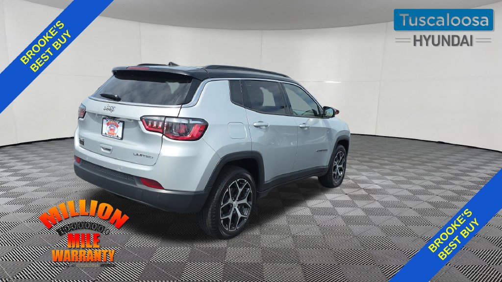 Used 2024 Jeep Compass Limited AWD/4WD image 8