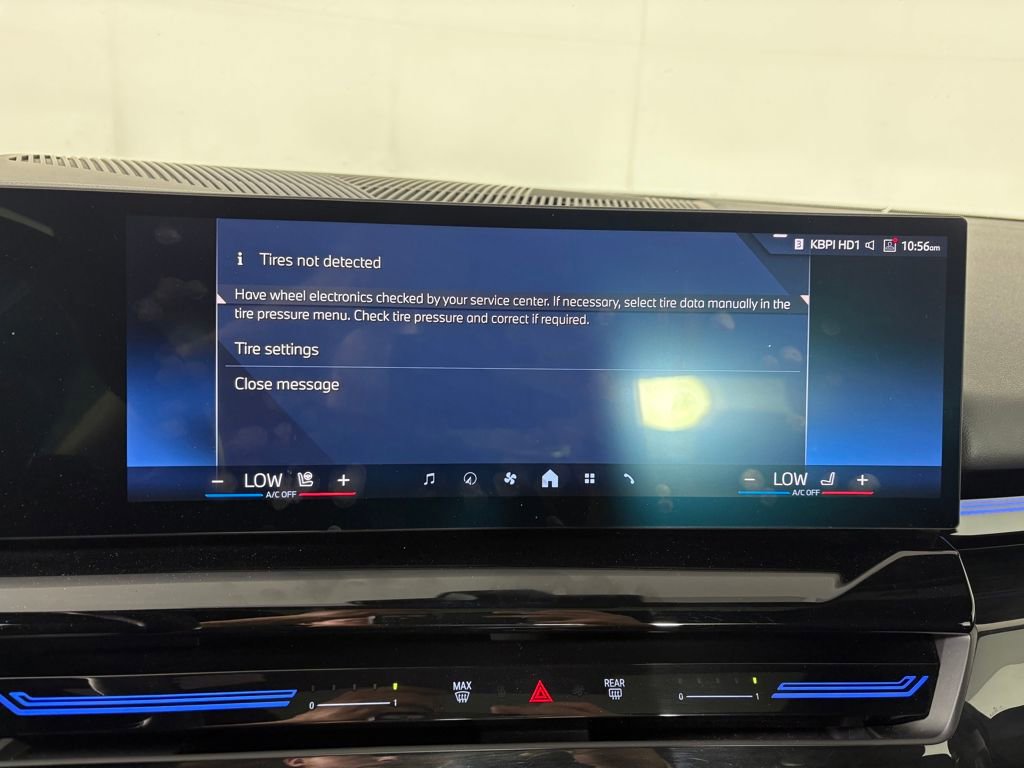 Used 2024 BMW 530i xDrive image 17