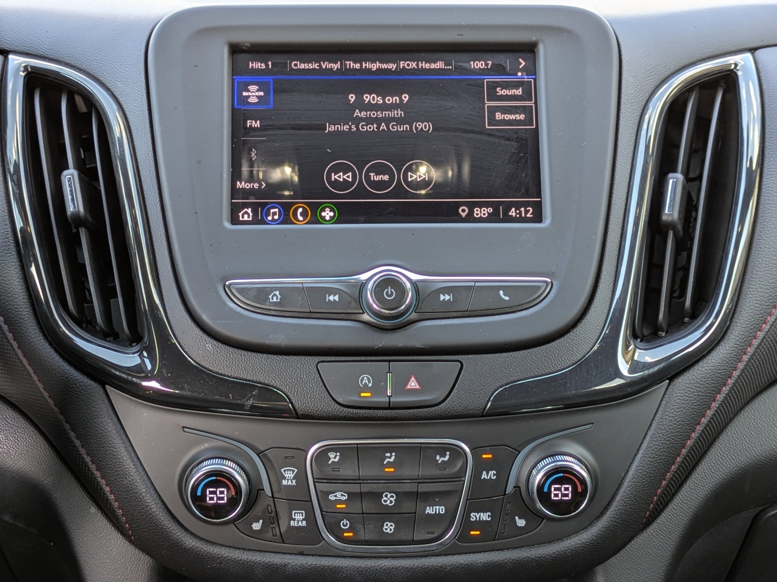Used 2022 Chevrolet Equinox RS image 20