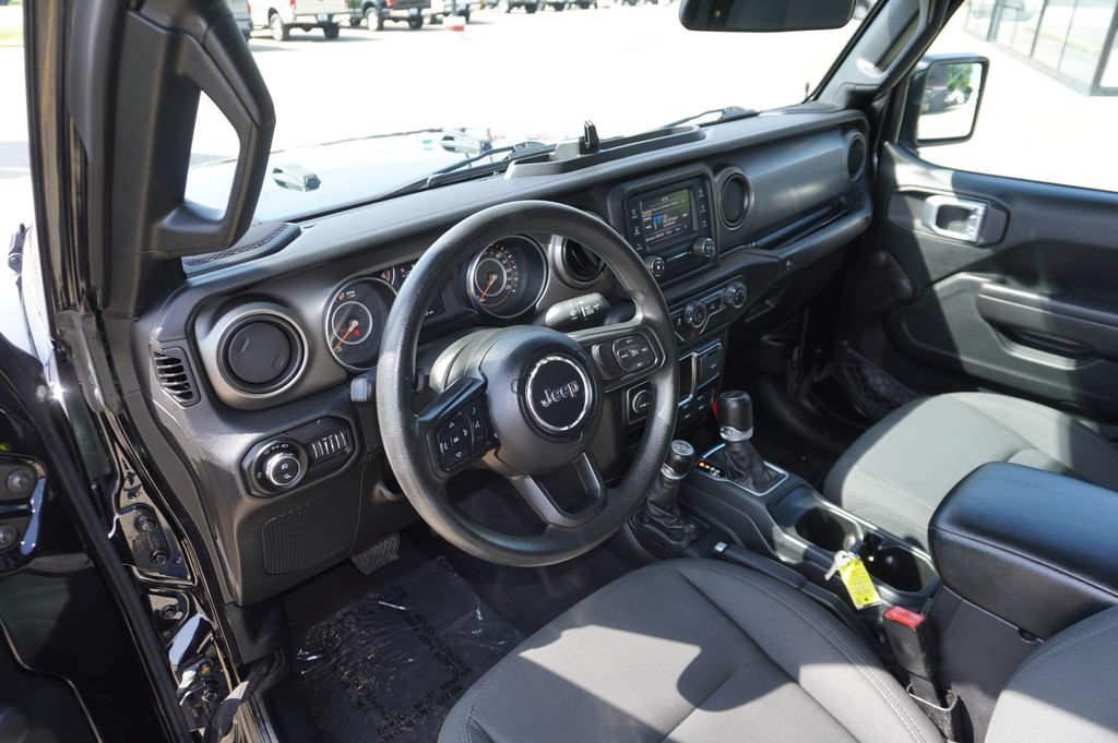 Used 2021 Jeep Gladiator Sport AWD/4WD image 25