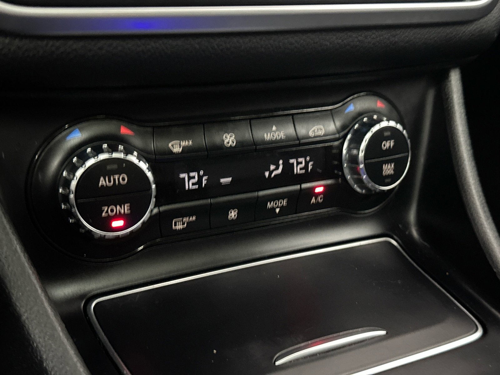 Used 2020 Mercedes-Benz GLA 250 4MATIC image 27