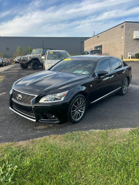 Used 2014 Lexus LS 460 AWD w/ F Sport Package image 6