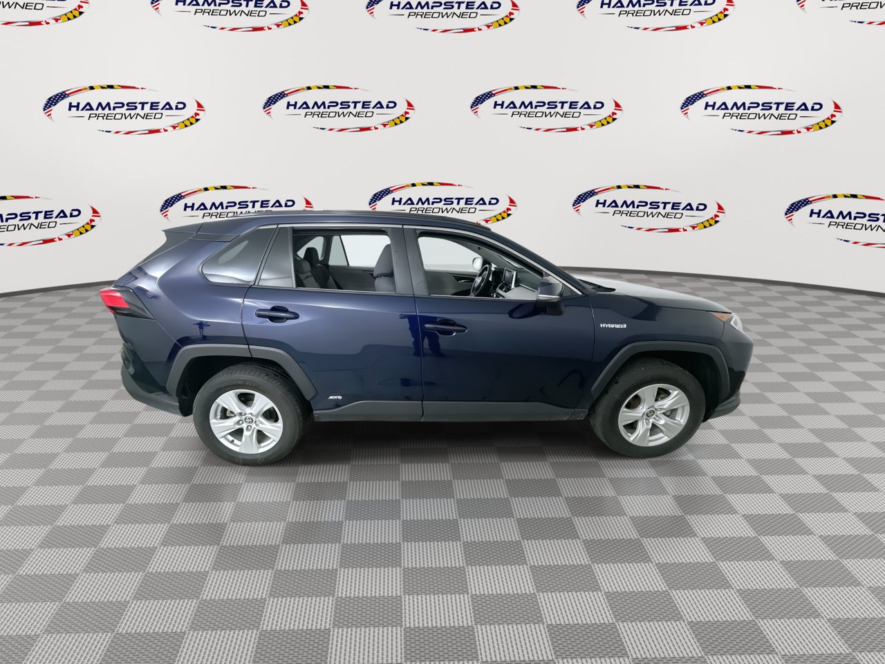 Used 2021 Toyota RAV4 XLE w/ Convenience Package AWD/4WD image 9