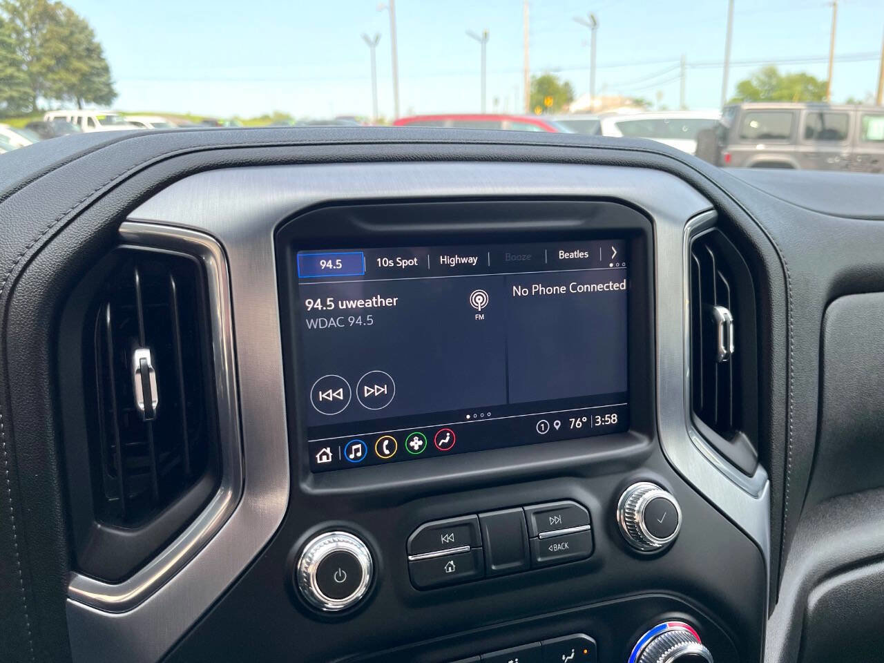 Used 2021 GMC Sierra 1500 Elevation w/ Preferred Package image 25