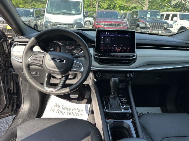 Certified 2023 Jeep Compass Limited AWD/4WD image 18