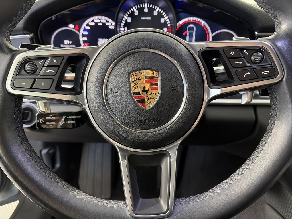 Used 2019 Porsche Panamera image 16