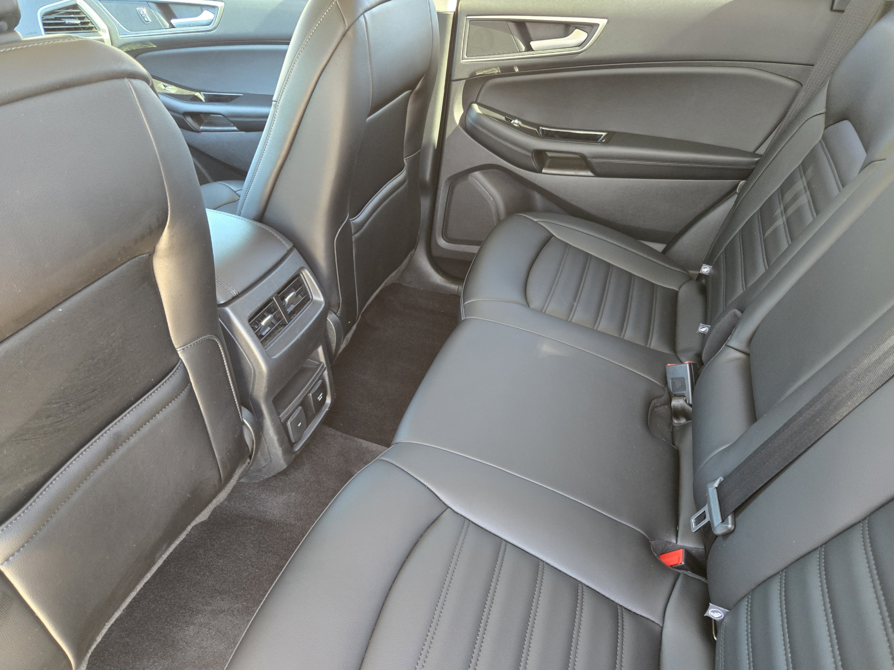 Used 2020 Ford Edge SEL w/ Convenience Package FWD image 31