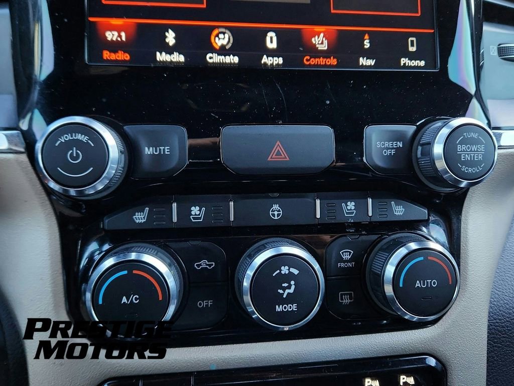 Used 2019 RAM 1500 Laramie AWD/4WD image 18