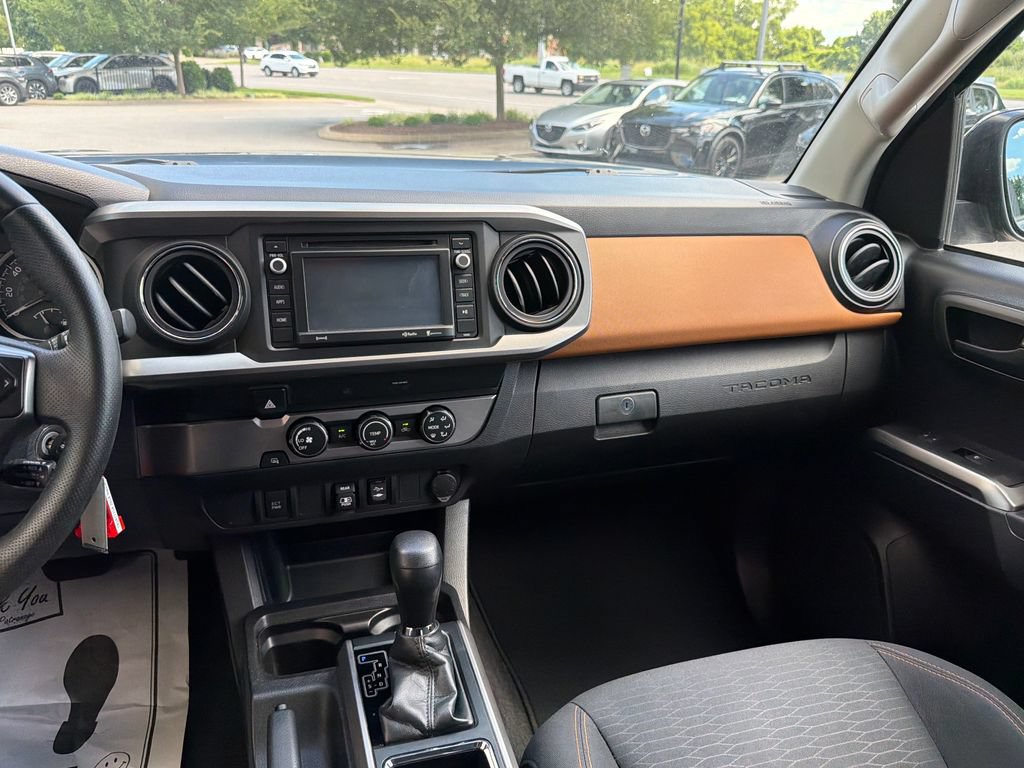 Used 2019 Toyota Tacoma SR5 RWD image 29