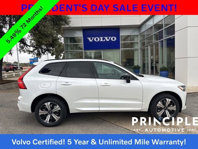 Certified 2025 Volvo XC60 T8 Core image 11