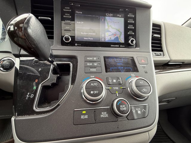 Used 2020 Toyota Sienna XLE Premium AWD/4WD image 21
