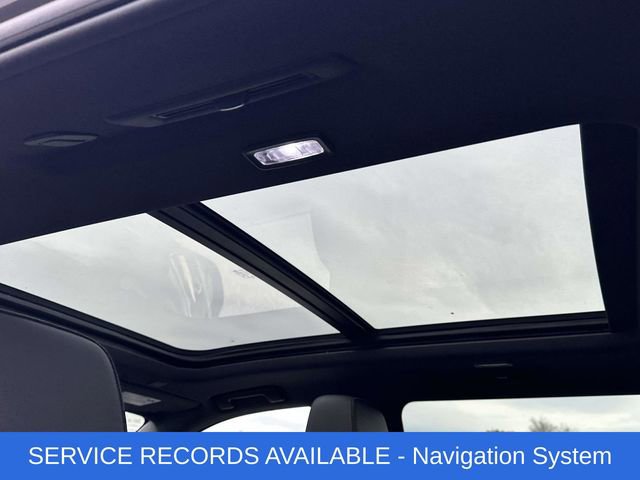 Used 2024 Chevrolet Suburban RST w/ Luxury Package image 12