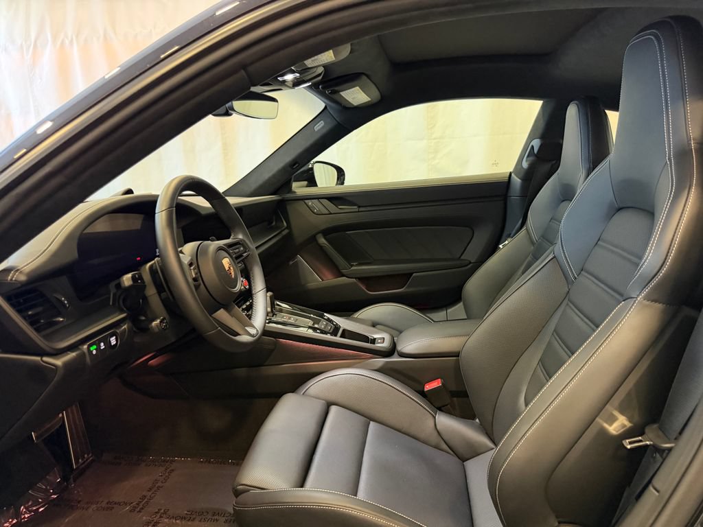Certified 2025 Porsche 911 Carrera 4 GTS AWD/4WD image 5