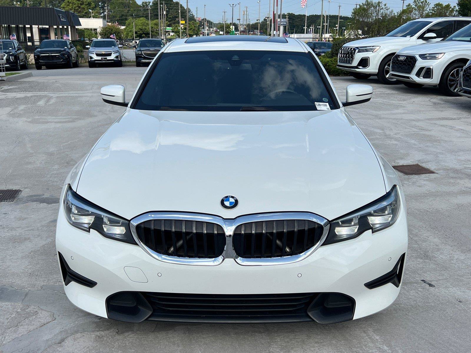 Used 2020 BMW 330i Sedan w/ Driving Assistance Package RWD image 2