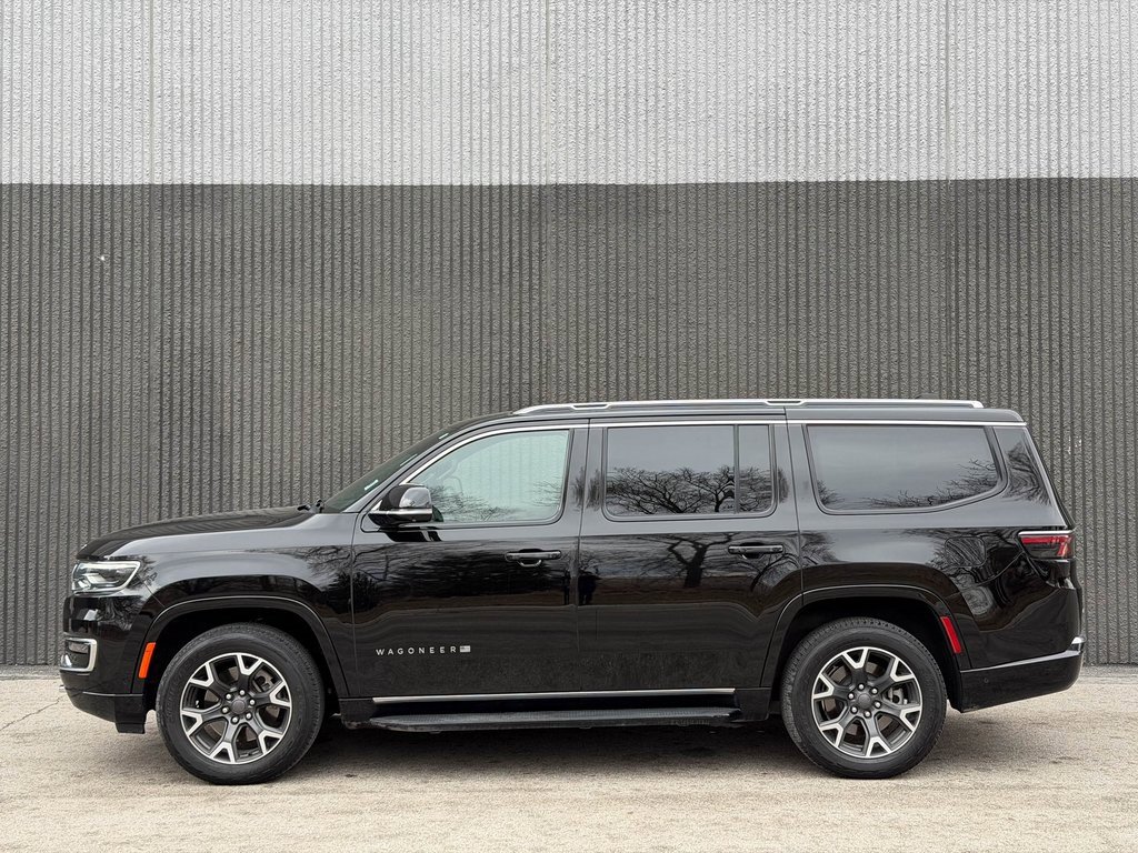 Used 2023 Jeep Wagoneer Series III w/ Convenience Group I image 3