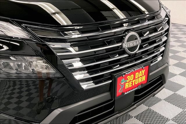 New 2025 Nissan Rogue S image 16