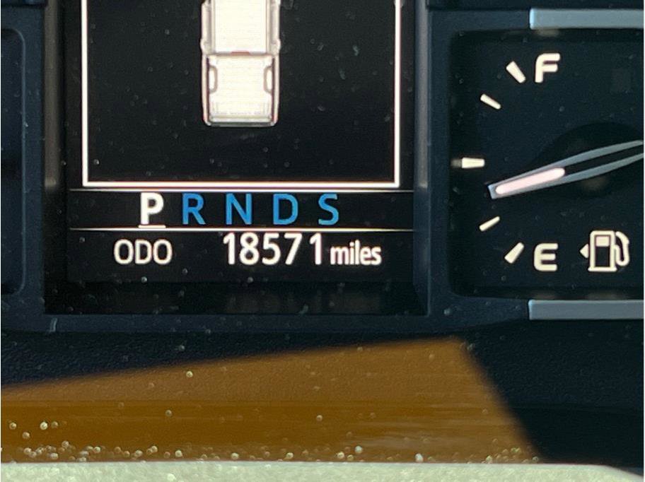 Used 2021 Toyota Tundra Limited w/ Limited Premium Package image 23