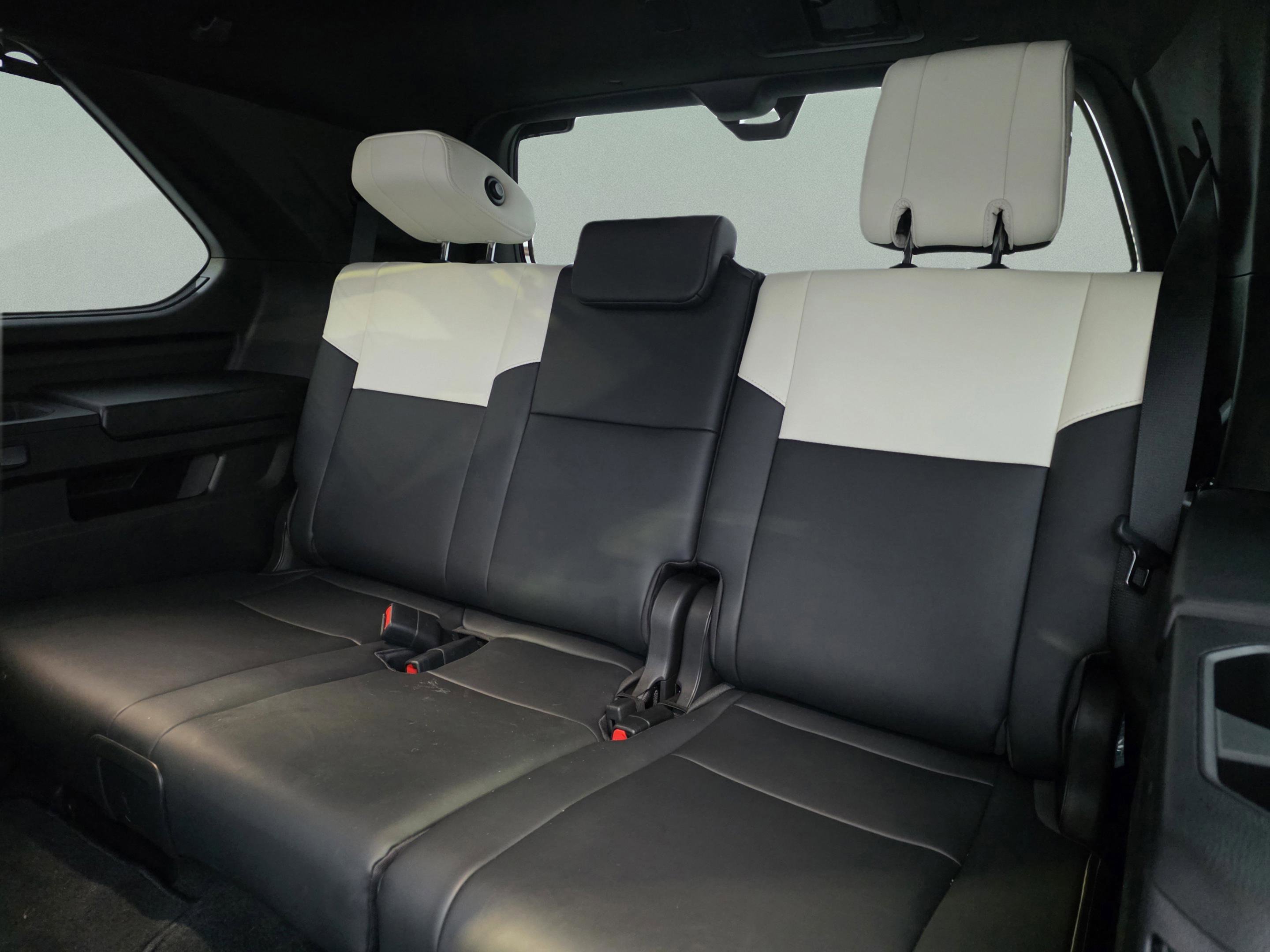 Used 2025 Toyota Sequoia Capstone image 22