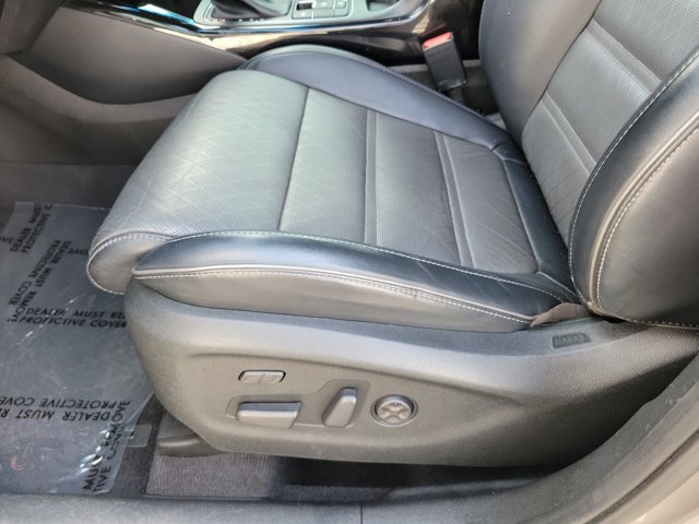 Used 2019 Kia Sorento SX image 14