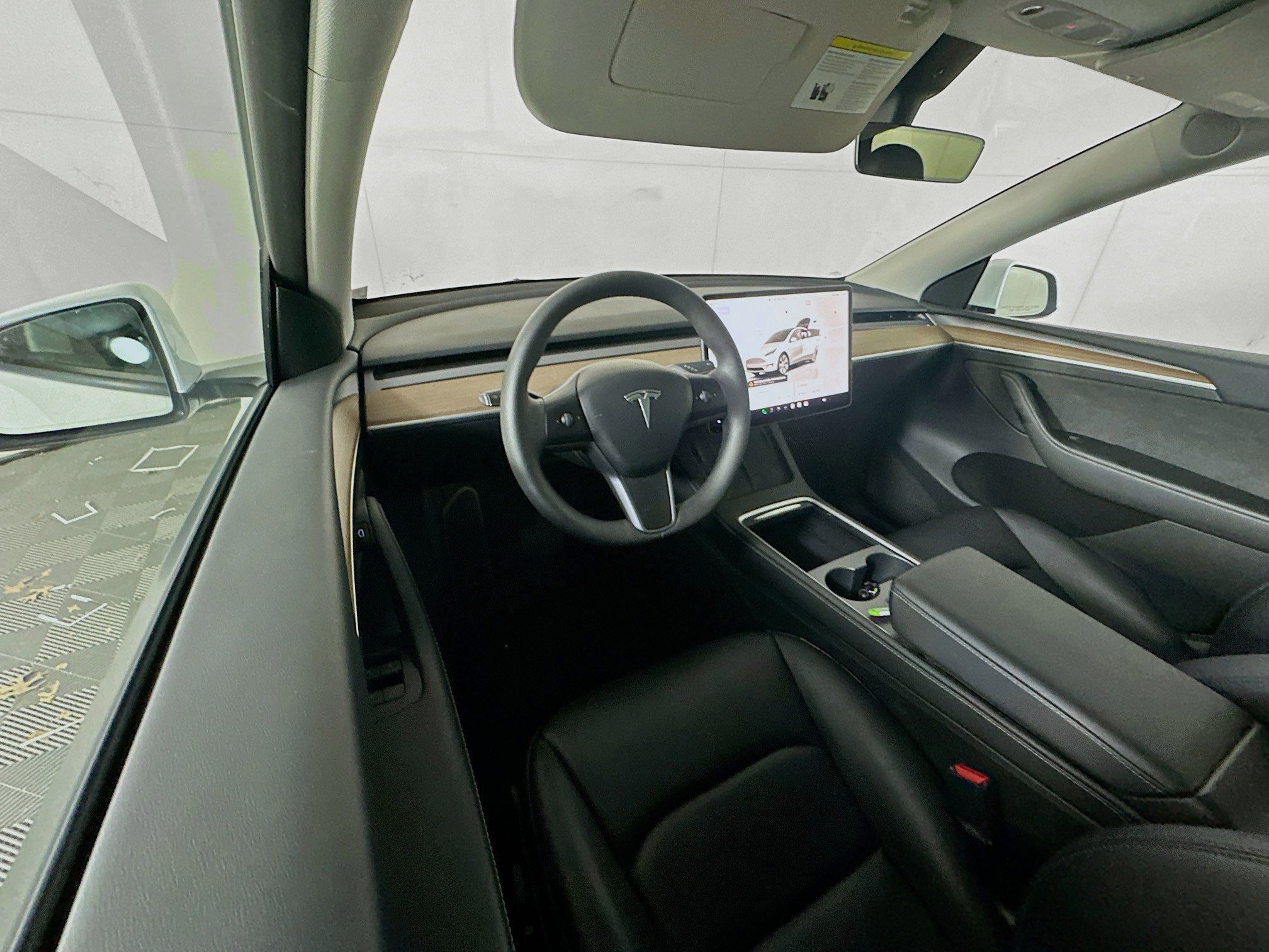 Used 2023 Tesla Model Y RWD image 17