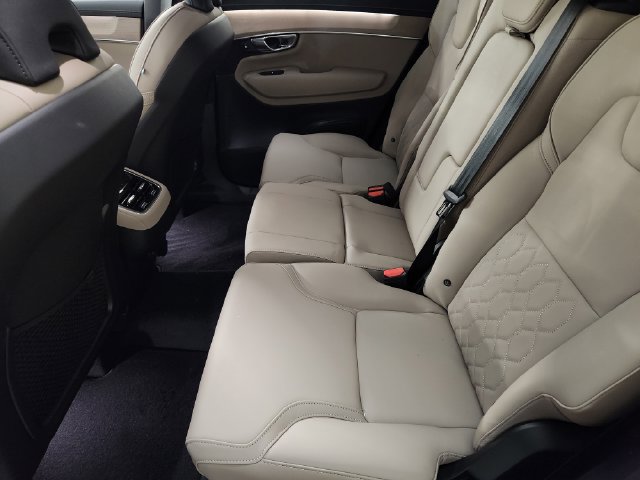 Certified 2026 Volvo XC90 B6 Plus w/ Protection Package Premier AWD/4WD image 32