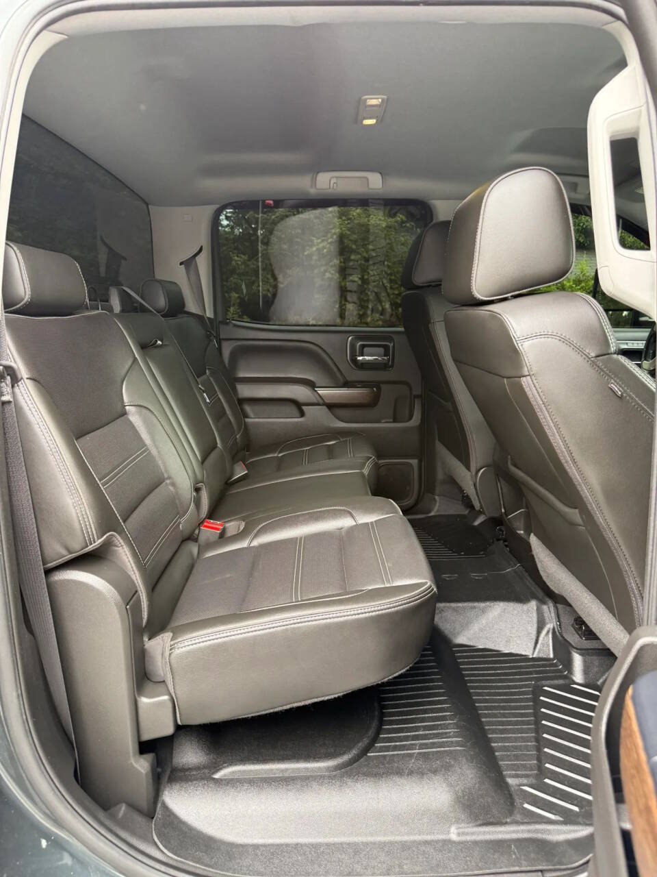 Used 2019 GMC Sierra 2500 Denali w/ Duramax Plus Package AWD/4WD image 25