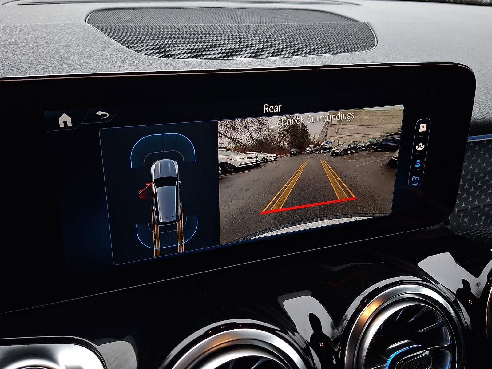 Used 2024 Mercedes-Benz GLB 250 4MATIC image 17