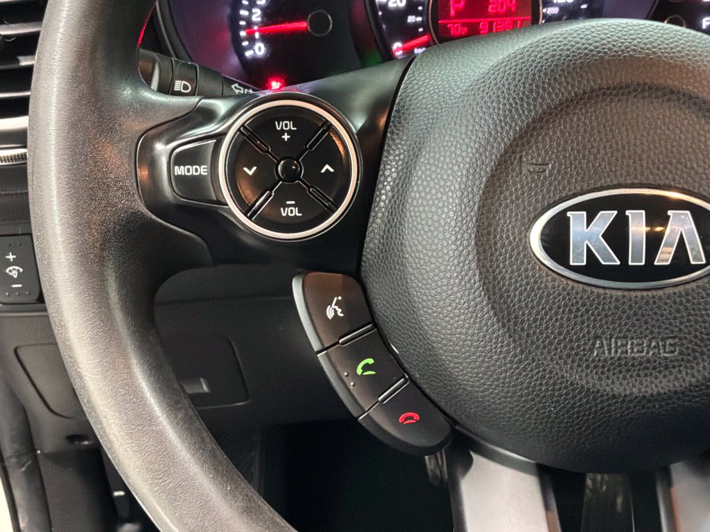 Used 2014 Kia Soul FWD image 9