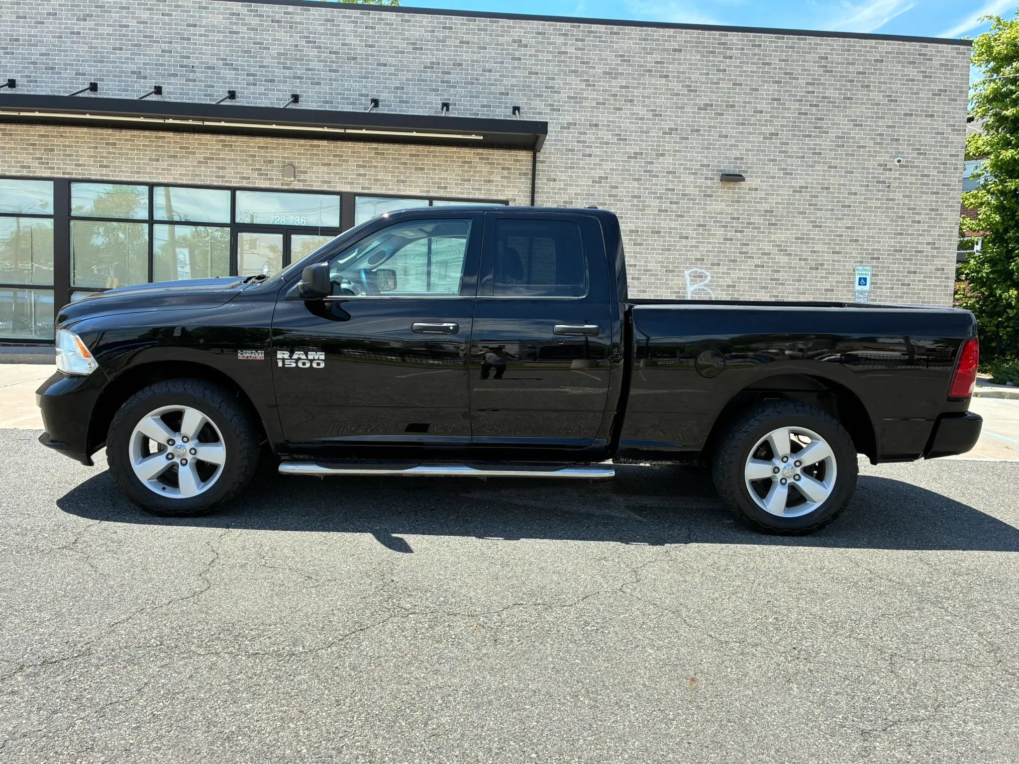 Used 2014 RAM 1500 Express AWD/4WD image 5