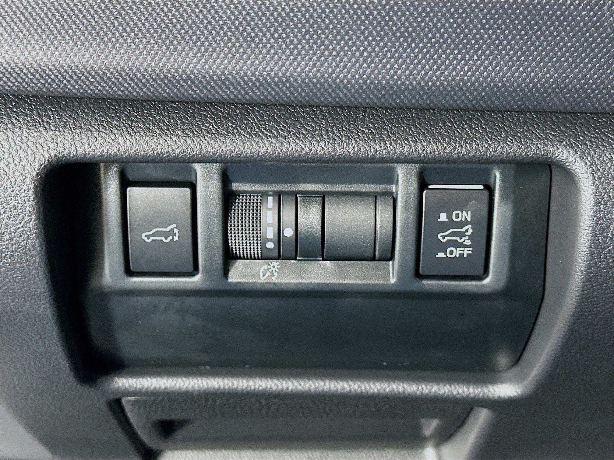 Used 2025 Subaru Forester Premium AWD/4WD image 16