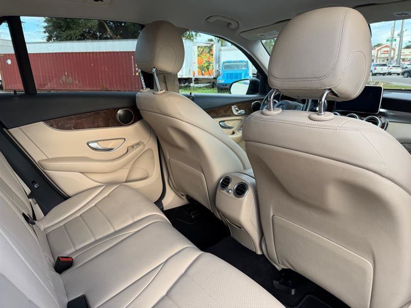 Used 2016 Mercedes-Benz GLC 300 4MATIC image 15