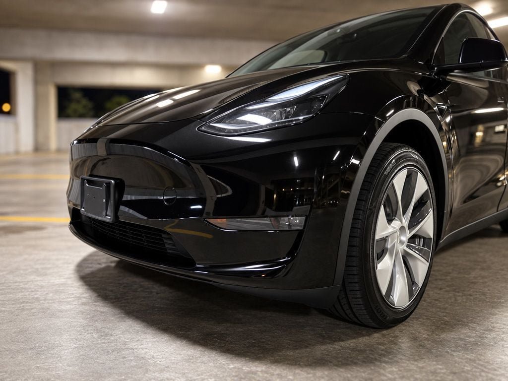 Used 2023 Tesla Model Y Long Range AWD/4WD image 25