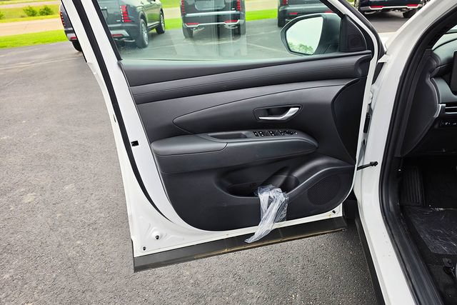 New 2026 Hyundai Santa Cruz SE AWD/4WD image 7