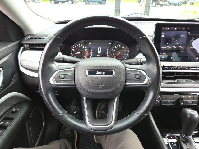 Used 2022 Jeep Compass Latitude AWD/4WD image 52