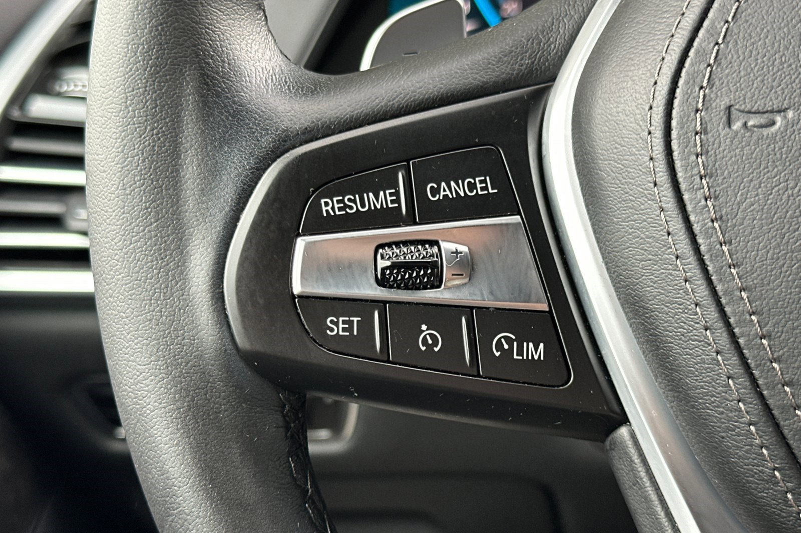 Certified 2022 BMW X5 xDrive45e w/ Climate Comfort Package image 31