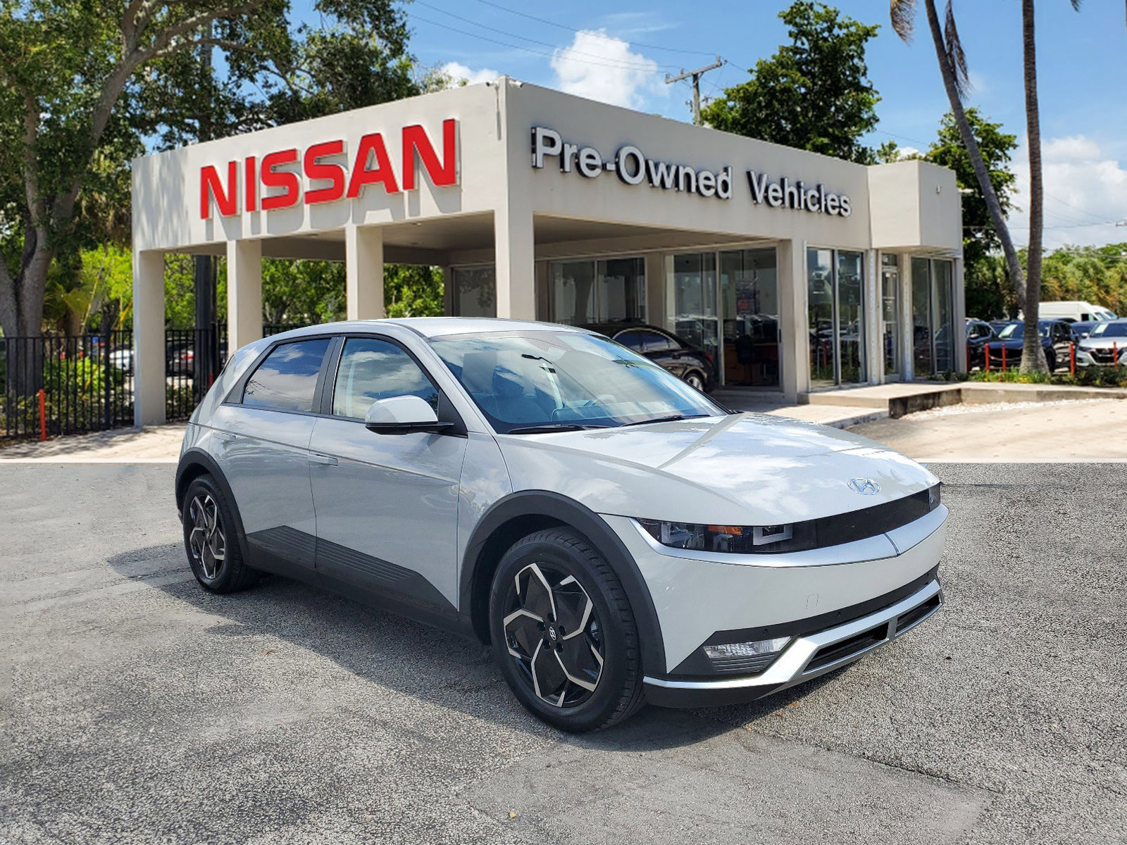 Used 2024 Hyundai Ioniq 5 SEL image 3