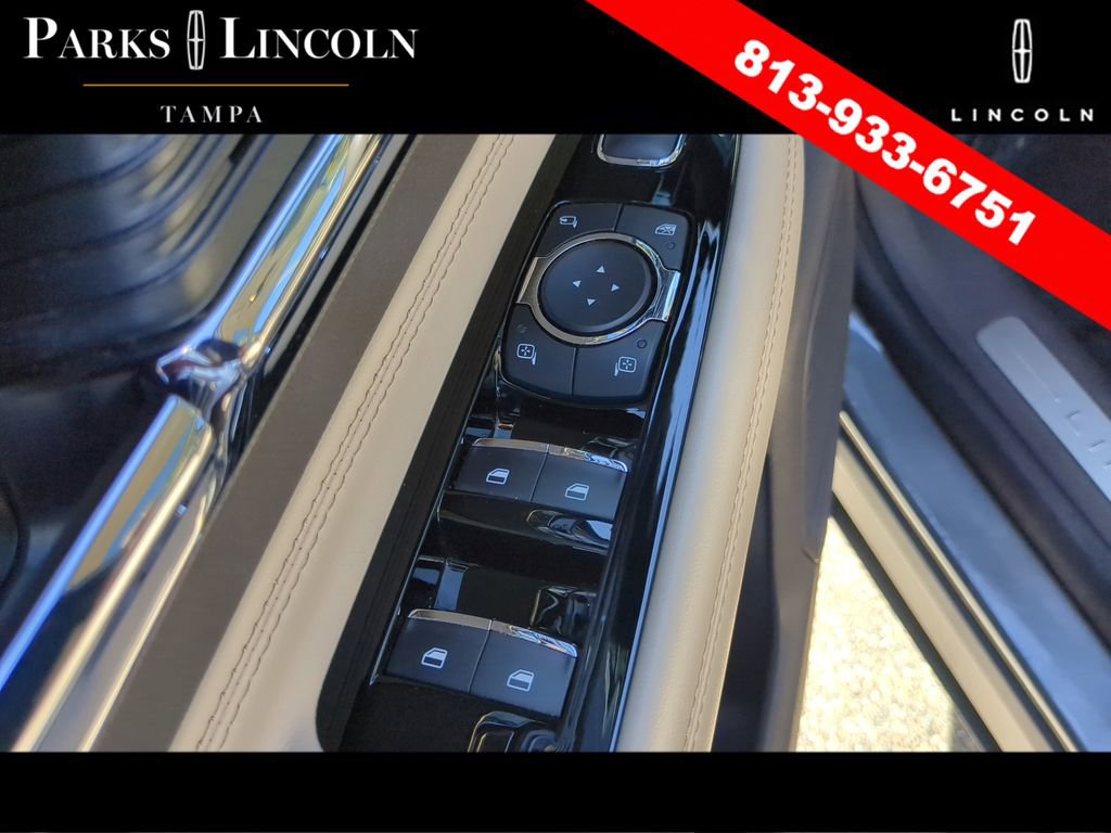 Certified 2021 Lincoln Corsair FWD w/ Premium Package image 16