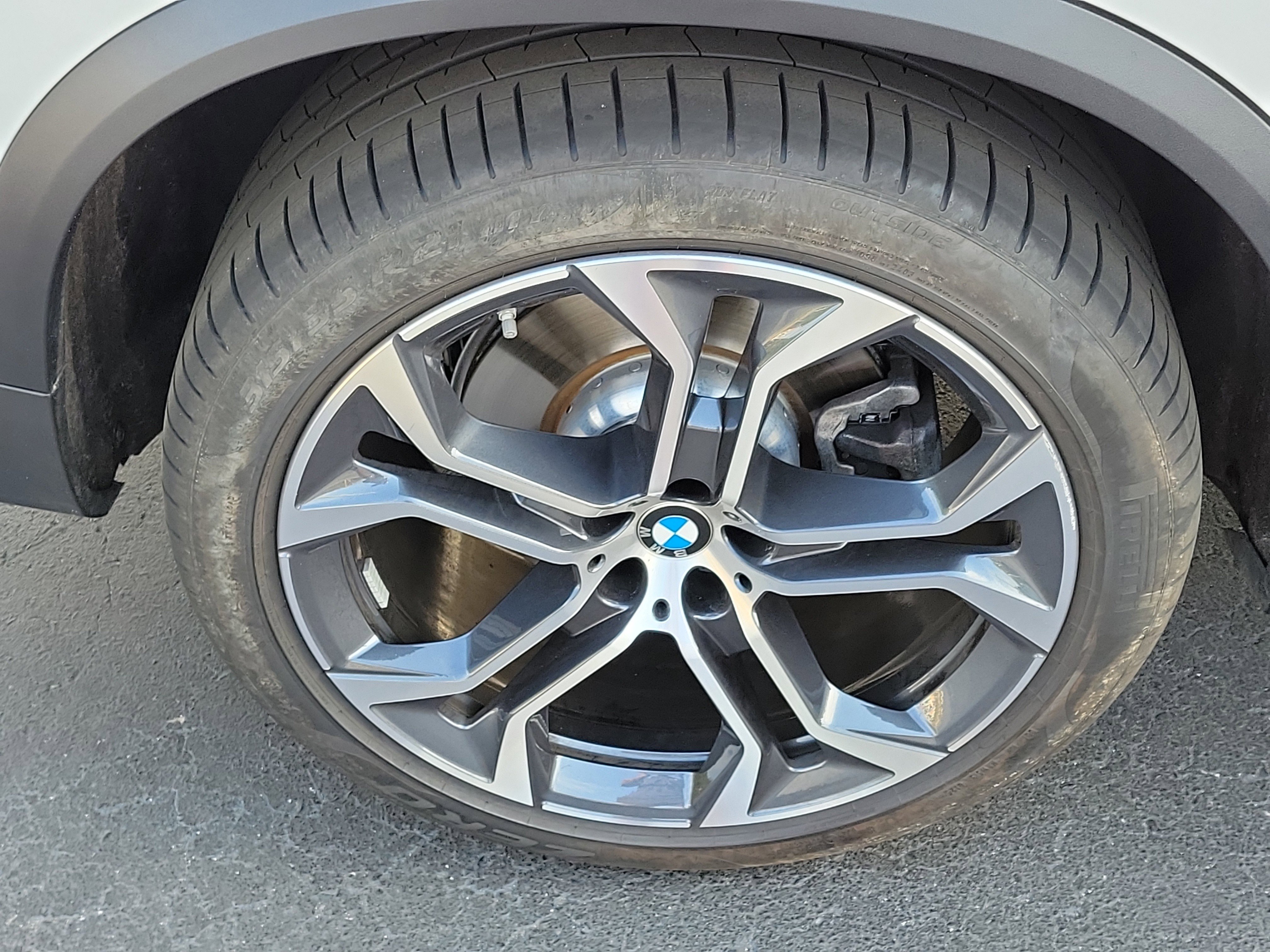 New 2026 BMW X5 sDrive40i w/ Climate Comfort Package image 5