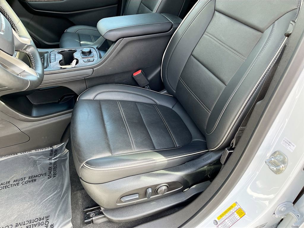 Used 2023 GMC Acadia Denali w/ Denali Ultimate Package image 20