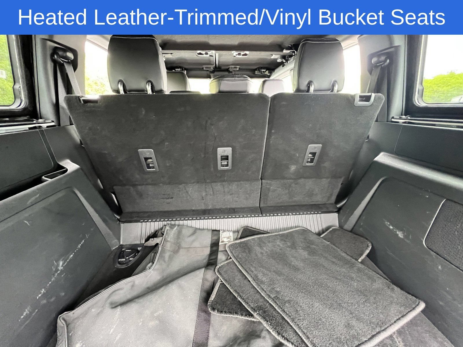 Used 2025 Ford Bronco Outer Banks AWD/4WD image 35