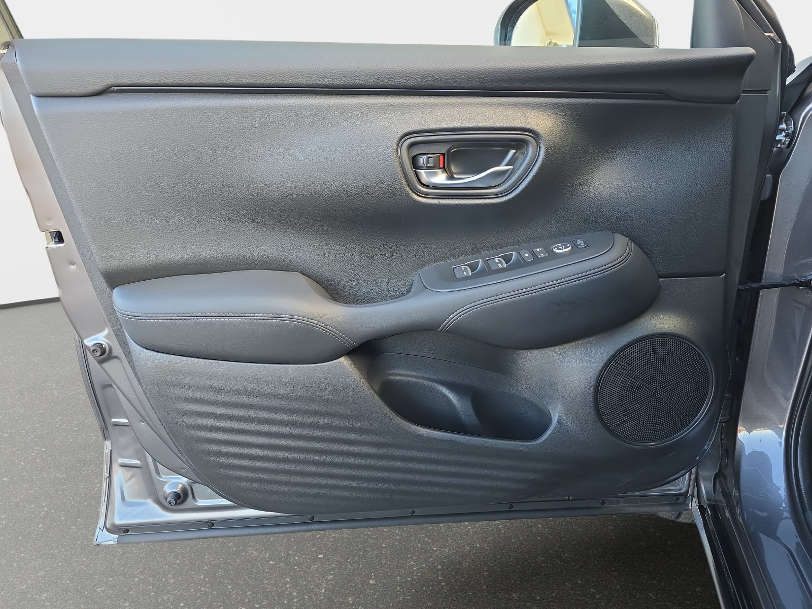 Certified 2026 Honda HR-V EX-L image 24