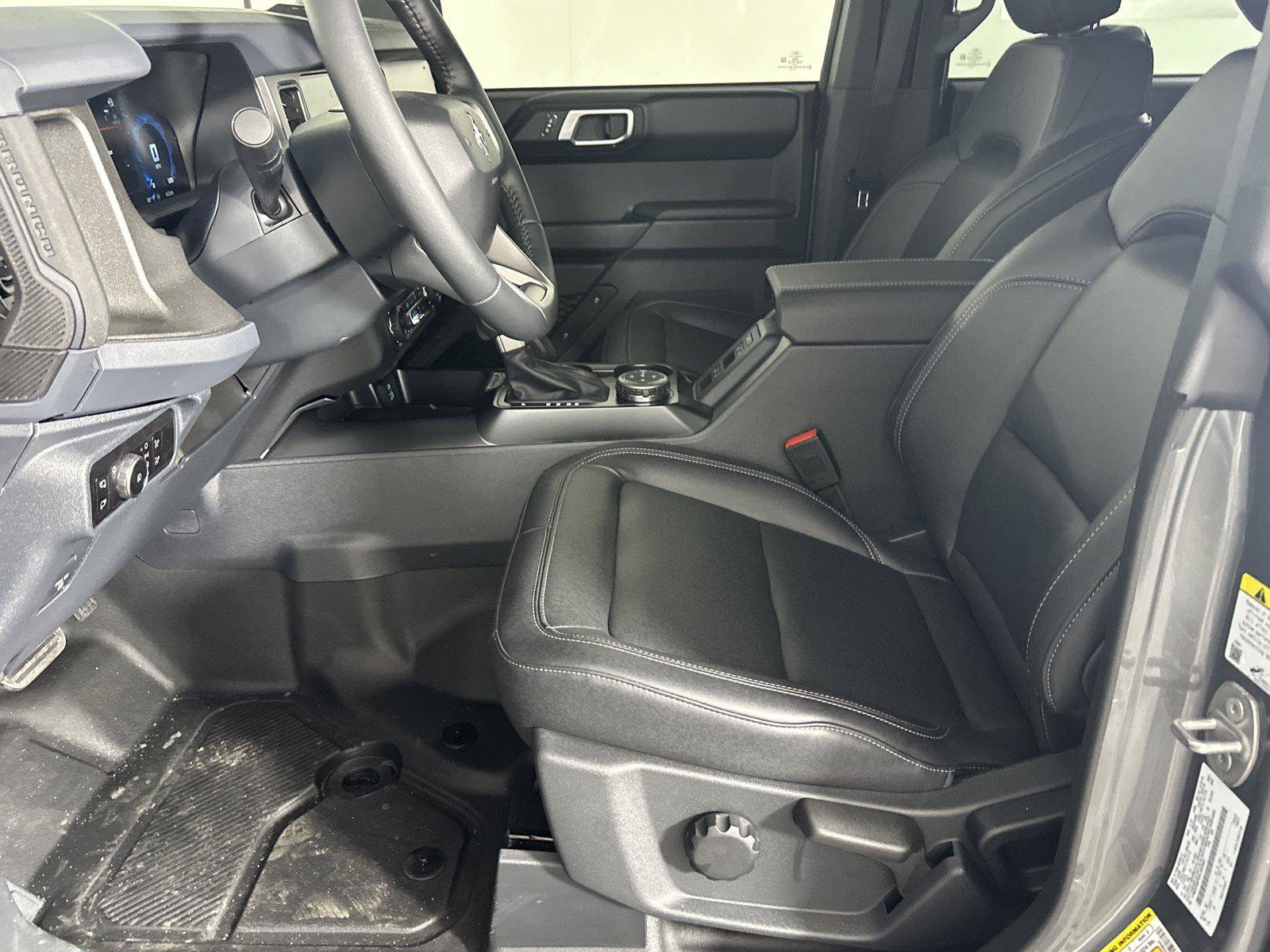New 2025 Ford Bronco Badlands AWD/4WD image 8