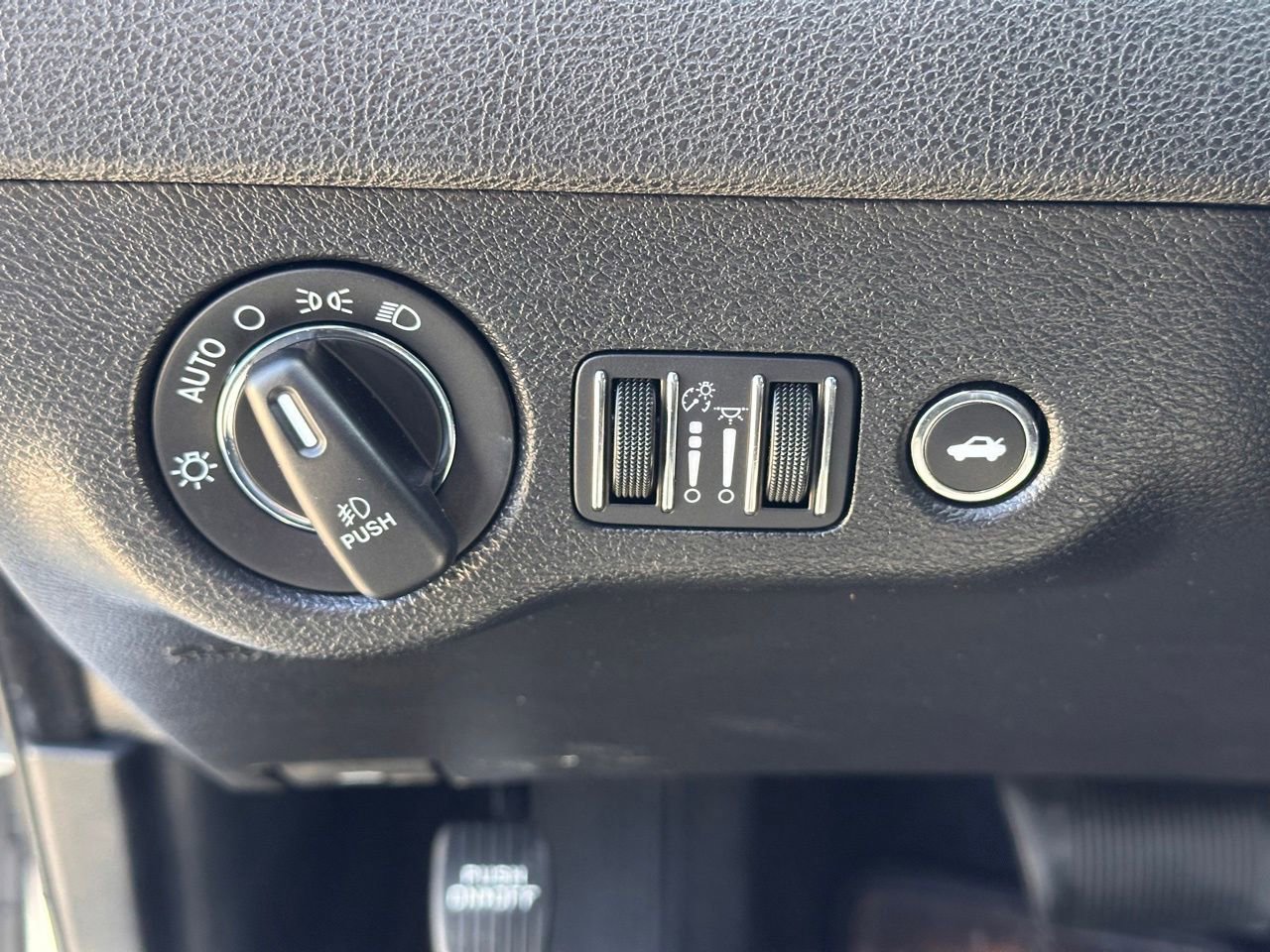 Used 2023 Chrysler 300 S image 23