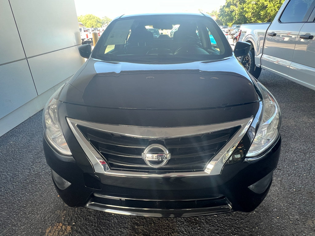 Used 2018 Nissan Versa S FWD image 3